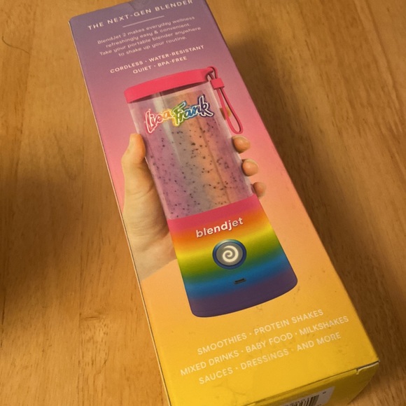 LIMITED EDITION Lisa Frank blend jet 2 used once clean sold out rare blender - Picture 4 of 9